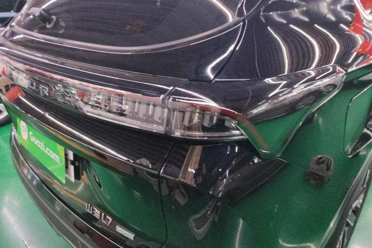 Used JETOUR Shanhai L7 2024 1.5T 120km MAX 5-Seater Exterior 3