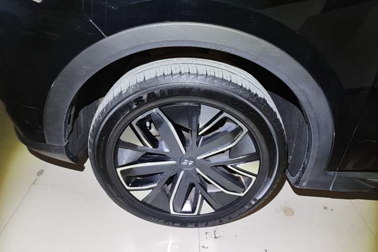 Used JETOUR Shanhai L7 2024 1.5T 120 km MAX 7-Seater Exterior 4