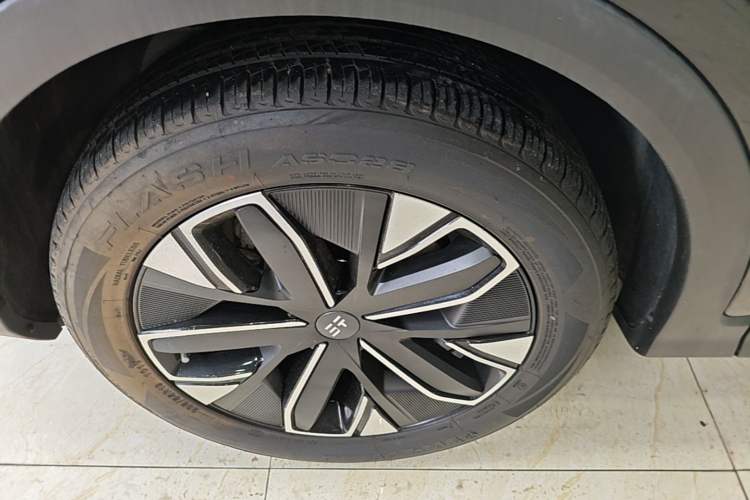 Used JETOUR Shanhai L7 2024 1.5T 120km MAX 5-Seater Exterior 4