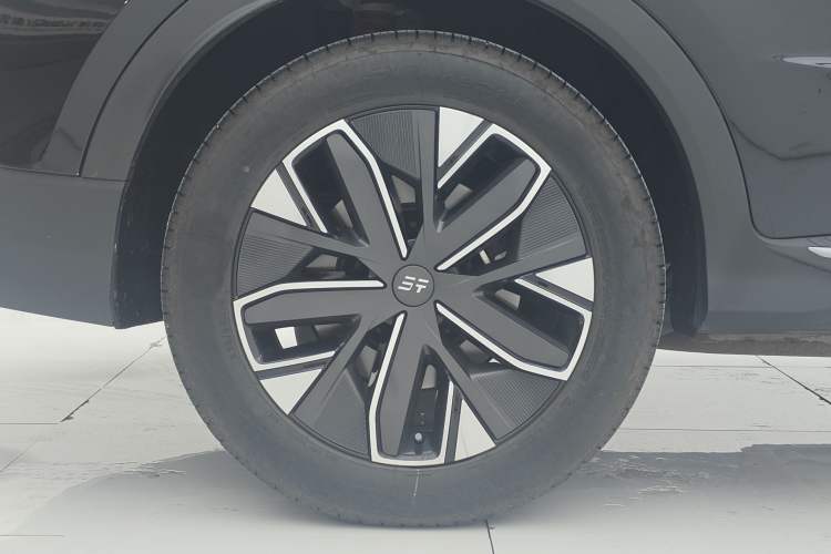 Used JETOUR Shanhai L7 2024 1.5T 120 km MAX+ 5-seater Exterior 9