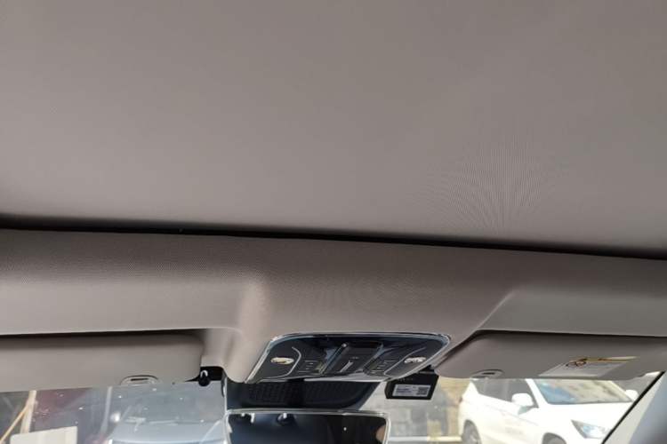 Used JETOUR Shanhai L7 2024 1.5T 120 km MAX 7-Seater Headliner