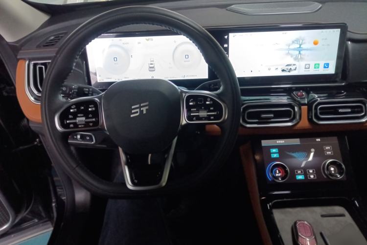 Used JETOUR Shanhai L7 2024 1.5T 120km MAX 5-Seater Interior 2