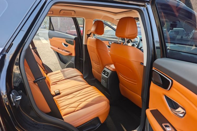 Used JETOUR Shanhai L7 2024 1.5T 120 km MAX 7-Seater Interior 2