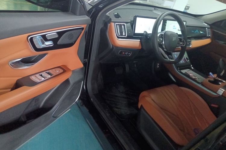 Used JETOUR Shanhai L7 2024 1.5T 120km MAX 5-Seater Interior 3