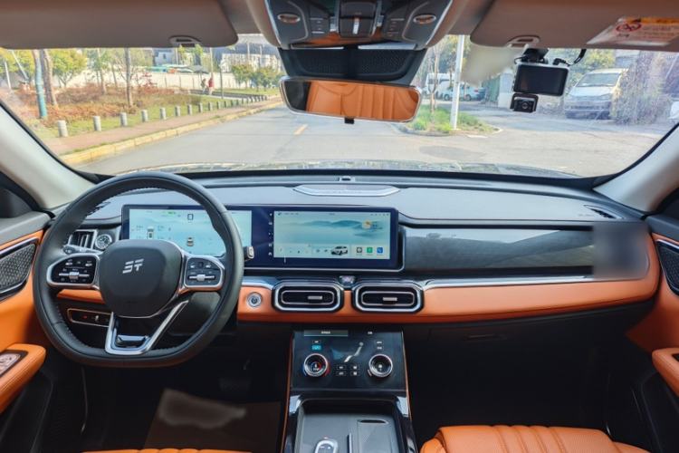 Used JETOUR Shanhai L7 2024 1.5T 120 km MAX 7-Seater Interior 4
