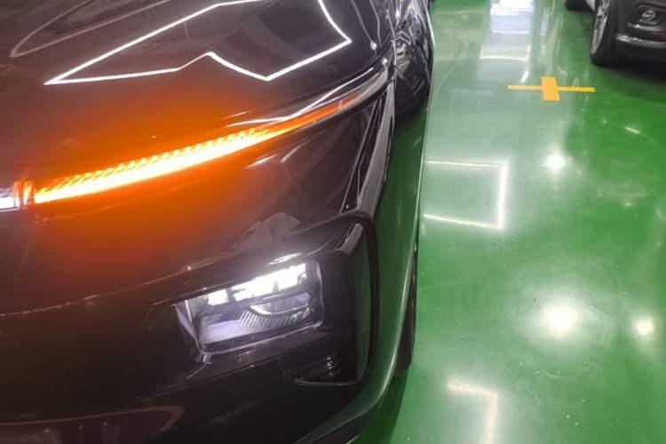 Used JETOUR Shanhai L7 2024 1.5T 120km MAX 5-Seater Left Front Headlight
