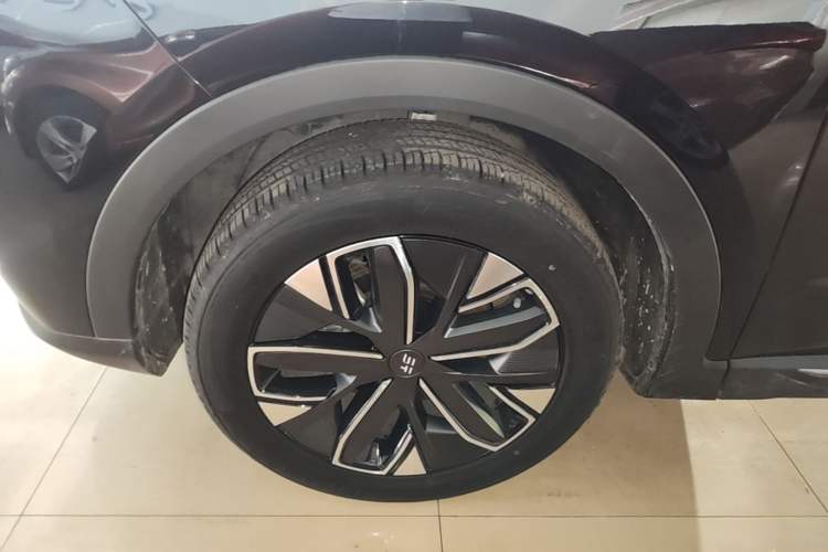 Used JETOUR Shanhai L7 2024 1.5T 120km MAX 5-Seater Left Front Wheel Hub