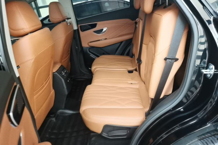 Used JETOUR Shanhai L7 2024 1.5T 120 km MAX 7-Seater Left Rear Seat