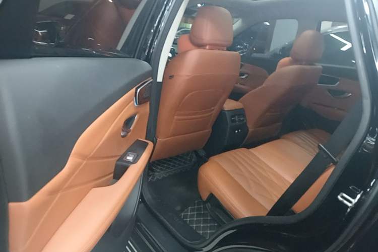 Used JETOUR Shanhai L7 2024 1.5T 120km MAX 5-Seater Left Rear Seat