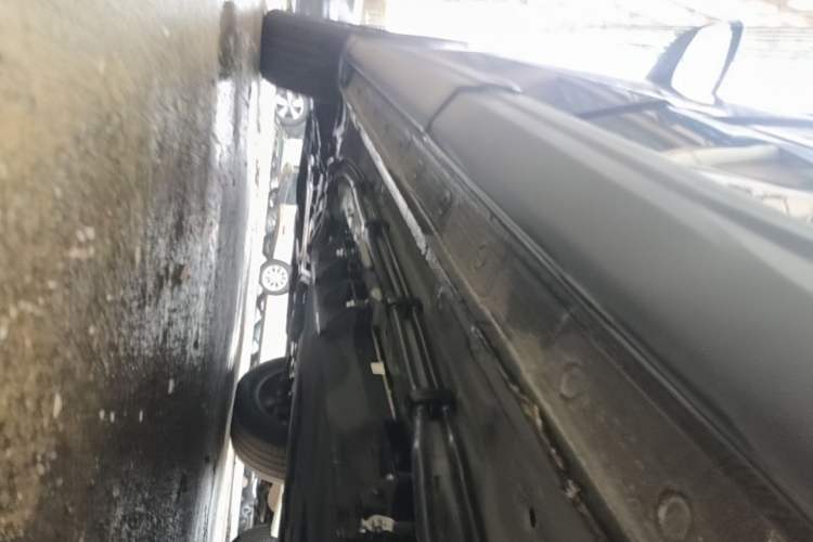 Used JETOUR Shanhai L7 2024 1.5T 120km MAX 5-Seater Left Side Sill