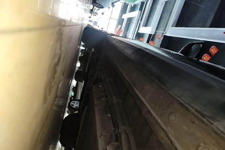 Used JETOUR Shanhai L7 2024 1.5T 120km MAX 5-Seater Left Side Sill