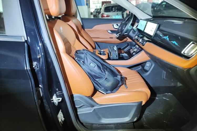 Used JETOUR Shanhai L7 2024 1.5T 120 km MAX 7-Seater Right Front Seat