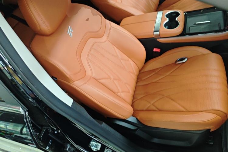 Used JETOUR Shanhai L7 2024 1.5T 120km MAX 5-Seater Right Front Seat