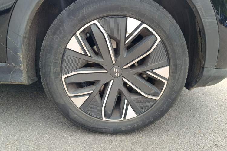 Used JETOUR Shanhai L7 2024 1.5T 120 km MAX+ 5-seater Right Front Wheel Hub