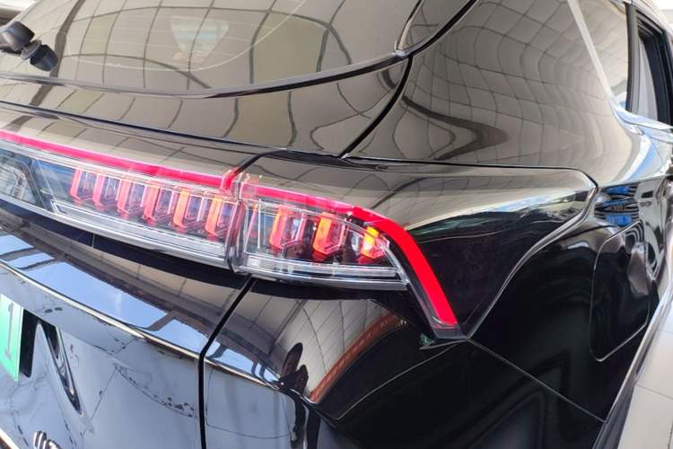 Used JETOUR Shanhai L7 2024 1.5T 120km MAX+ 7-Seater Right Rear Taillight