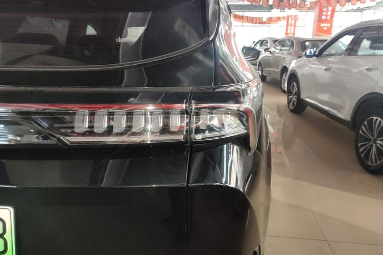 Used JETOUR Shanhai L7 2024 1.5T 120km MAX 5-Seater Right Rear Taillight