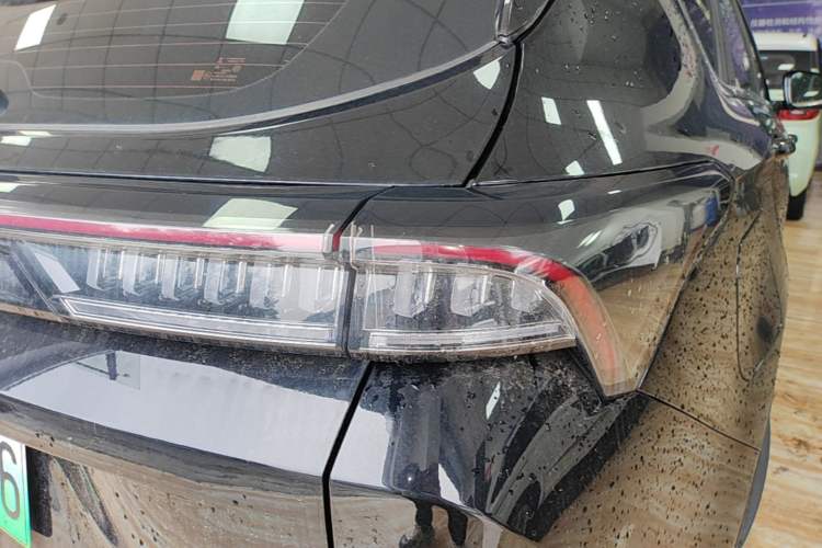 Used JETOUR Shanhai L7 2024 1.5T 120km MAX 5-Seater Right Rear Taillight