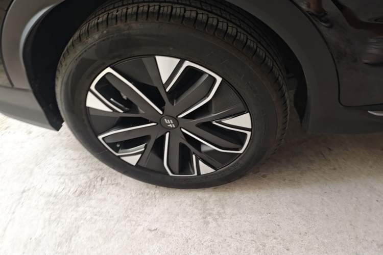 Used JETOUR Shanhai L7 2024 1.5T 120 km MAX+ 5-seater Right Rear Wheel Hub