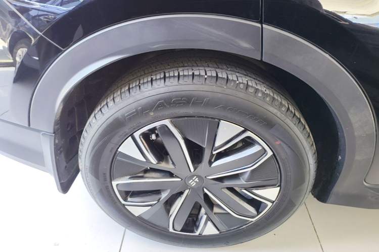 Used JETOUR Shanhai L7 2024 1.5T 120km MAX+ 7-Seater Right Rear Wheel Hub