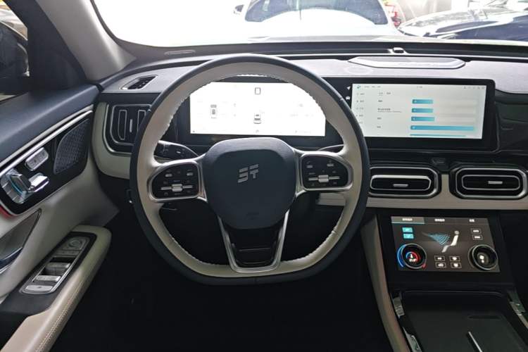 Used JETOUR Shanhai L7 2024 1.5T 120km MAX 5-Seater Steering Wheel