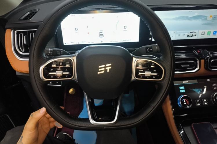 Used JETOUR Shanhai L7 2024 1.5T 120km MAX 5-Seater Steering Wheel