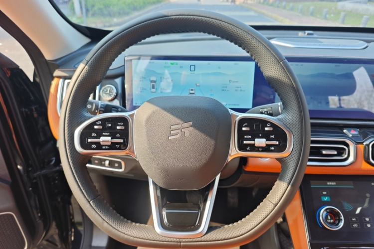 Used JETOUR Shanhai L7 2024 1.5T 120 km MAX 7-Seater Steering Wheel