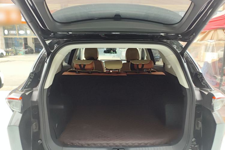 Used JETOUR Shanhai L7 2024 1.5T 120km MAX 5-Seater Trunk