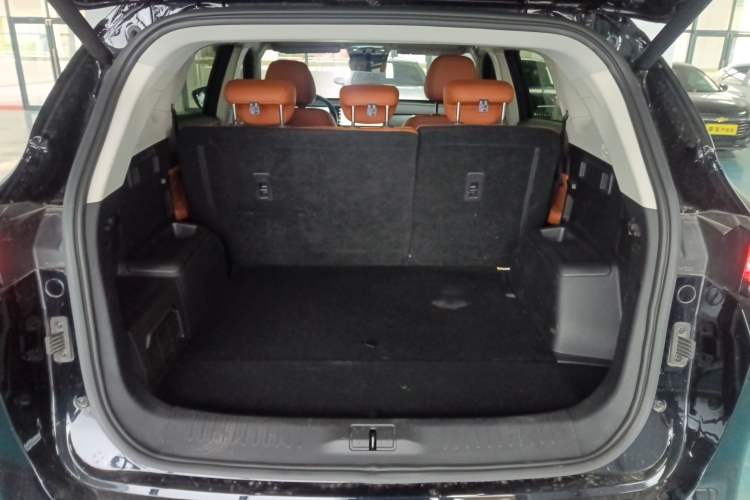 Used JETOUR Shanhai L7 2024 1.5T 120km MAX 5-Seater Trunk