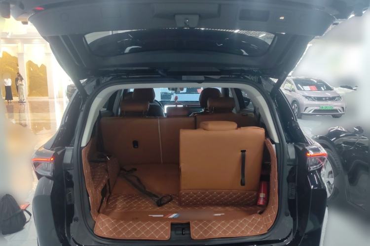 Used JETOUR Shanhai L7 2024 1.5T 120km MAX+ 7-Seater Trunk