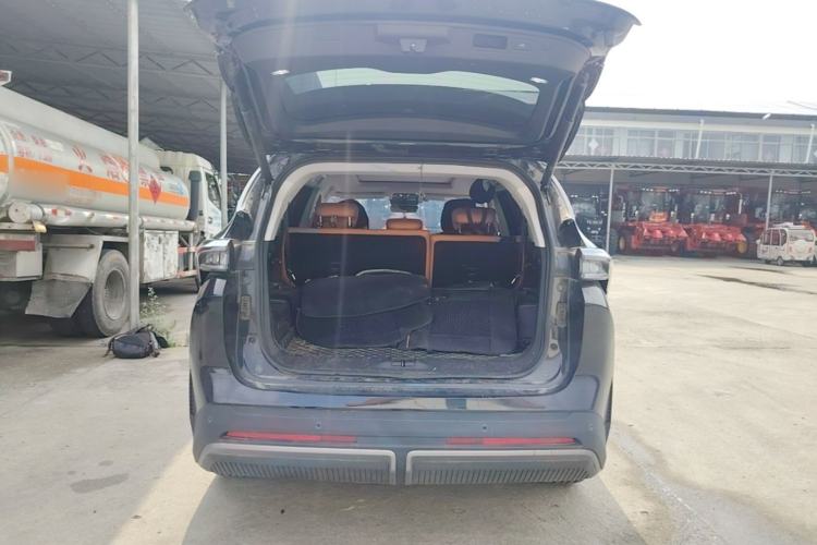 Used JETOUR Shanhai L7 2024 1.5T 120 km MAX 7-Seater Trunk