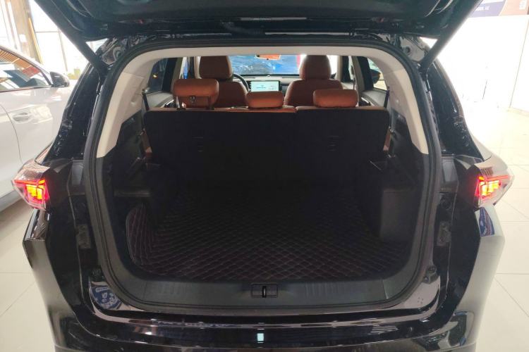 Used JETOUR Shanhai L7 2024 1.5T 120km MAX 5-Seater Trunk