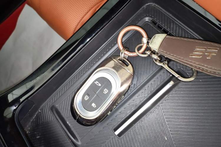 Used JETOUR Shanhai L7 2024 1.5T 120km MAX+ 7-Seater Vehicle Key