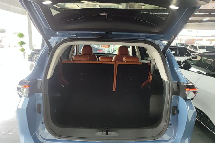 Used JETOUR Shanhai L7 2024 1.5T 120km MAX+ 7-Seater Trunk