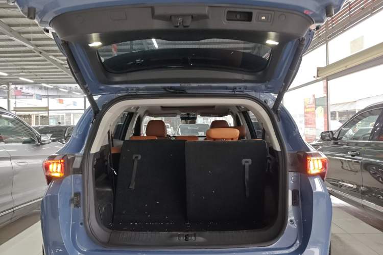 Used JETOUR Shanhai L7 2024 1.5T 120km ULTRA 7-Seater Trunk