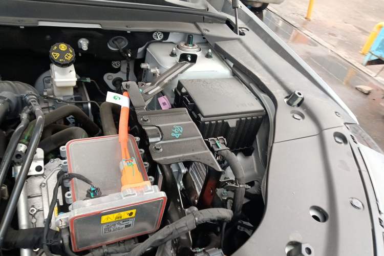 Used JETOUR Shanhai L7 2024 1.5T 120km ULTRA 7-Seater Engine Bay Left