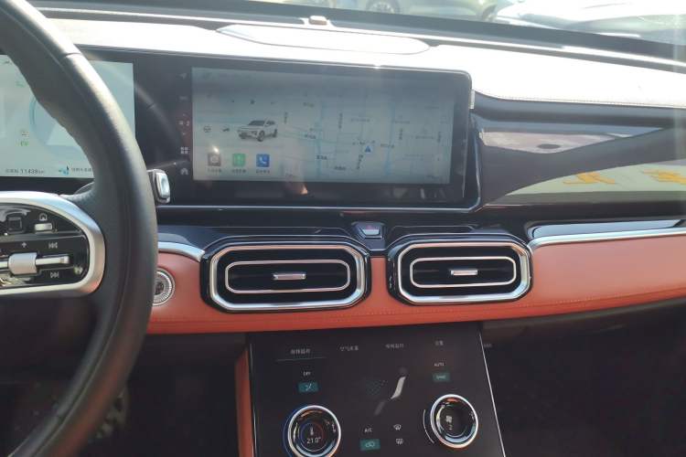 Used JETOUR Shanhai L7 2024 1.5T 120km ULTRA 7-Seater Audio And AC Panel