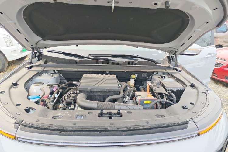 Used JETOUR Shanhai L7 2024 1.5T 120km MAX 5-Seater Engine Bay