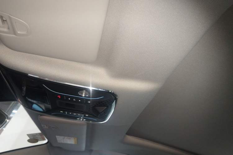 Used JETOUR Shanhai L7 2024 1.5T 120km ULTRA 7-Seater Headliner