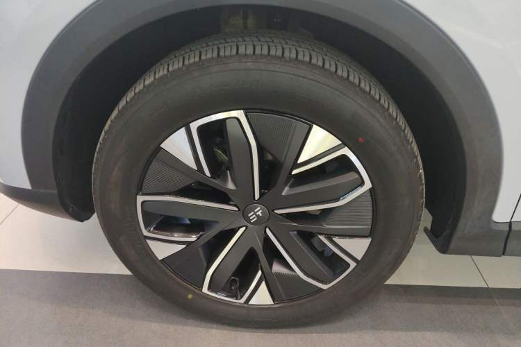 Used JETOUR Shanhai L7 2024 1.5T 120km ULTRA 7-Seater Left Front Wheel Hub
