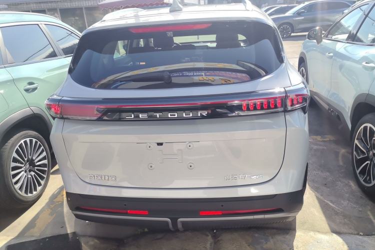 Used JETOUR Shanhai L7 2024 1.5T 120km ULTRA 7-Seater Rear