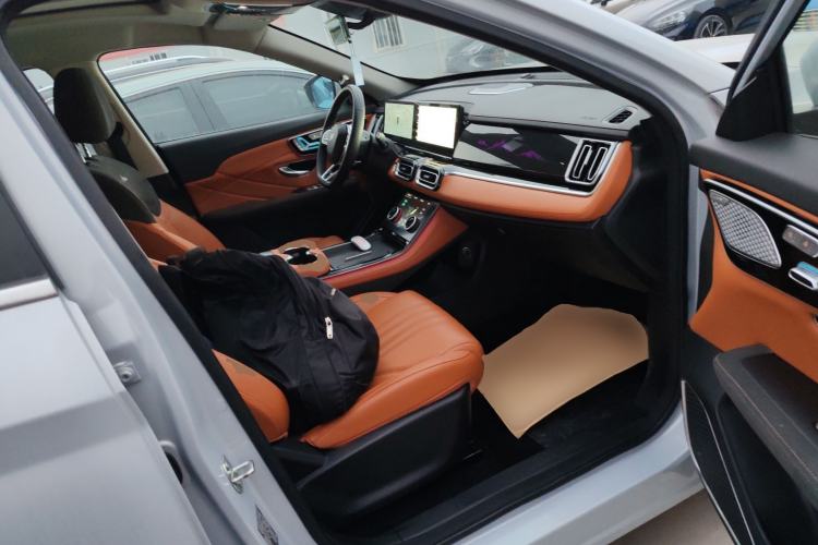 Used JETOUR Shanhai L7 2024 1.5T 120km ULTRA 7-Seater Right Front Seat