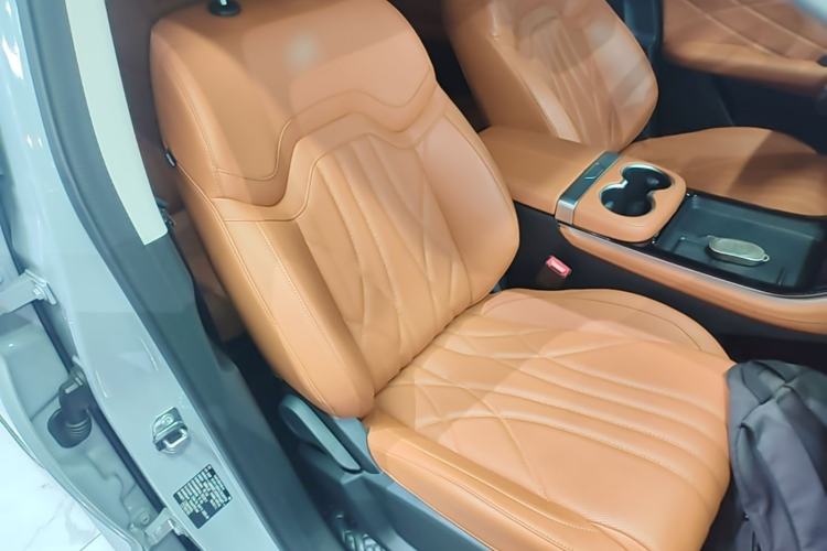 Used JETOUR Shanhai L7 2024 1.5T 120 km MAX 7-Seater Right Front Seat
