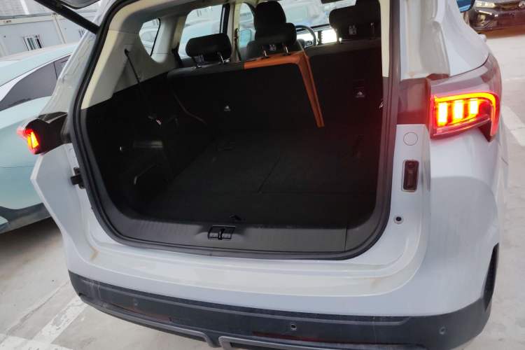 Used JETOUR Shanhai L7 2024 1.5T 120km ULTRA 7-Seater Trunk