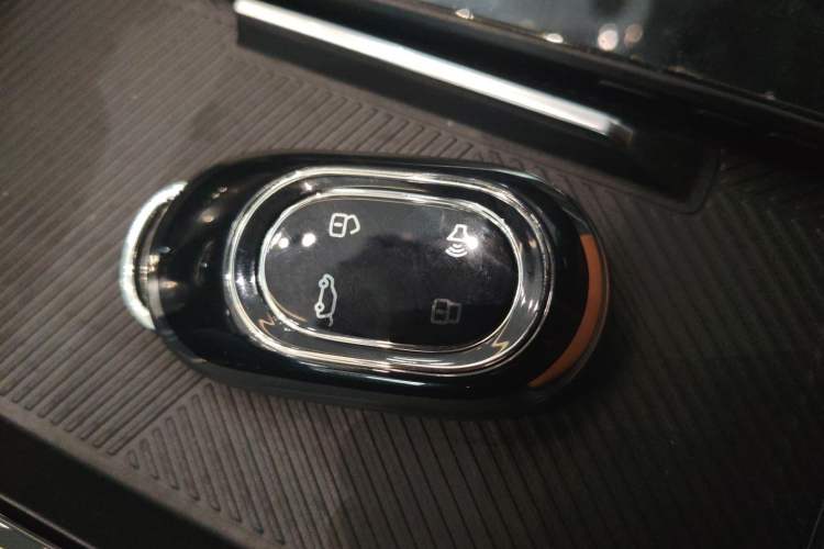 Used JETOUR Shanhai L7 2024 1.5T 120km ULTRA 7-Seater Vehicle Key