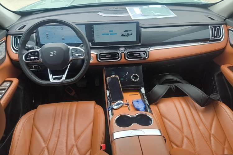 Used JETOUR Shanhai L7 2024 1.5T 120 km ULTRA 5-seater Center Console
