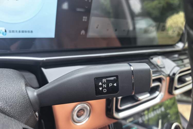 Used JETOUR Shanhai L7 2024 1.5T 120 km ULTRA 5-seater Gear Lever