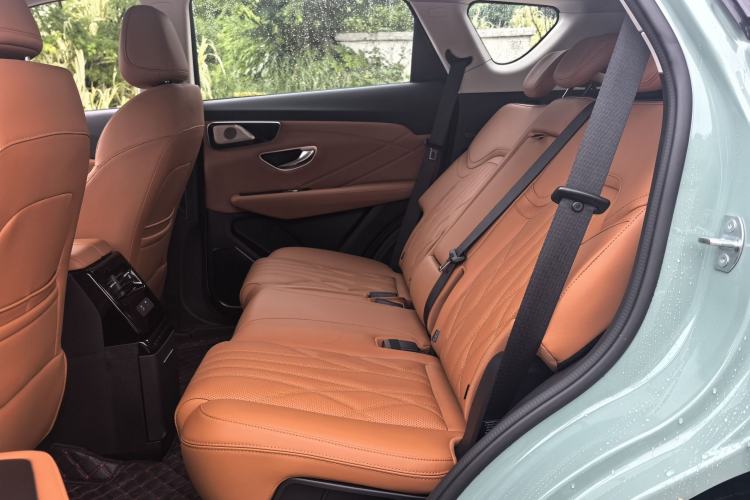 Used JETOUR Shanhai L7 2024 1.5T 120 km ULTRA 5-seater Left Rear Seat