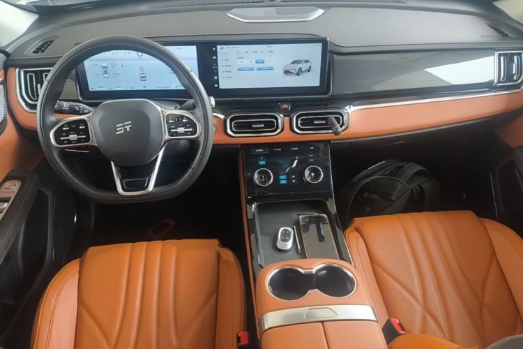 Used JETOUR Shanhai L7 2024 1.5T 120km ULTRA 7-Seater Center Console