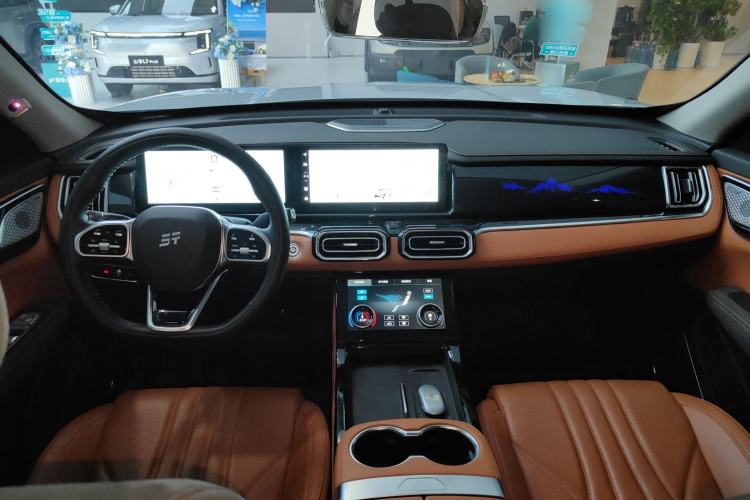 Used JETOUR Shanhai L7 2024 1.5T 120km ULTRA 7-Seater Center Console