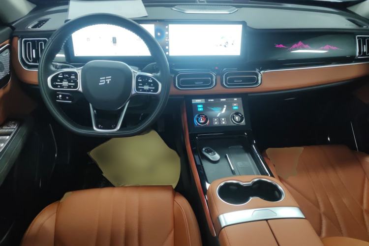 Used JETOUR Shanhai L7 2024 1.5T 120km ULTRA 7-Seater Center Console
